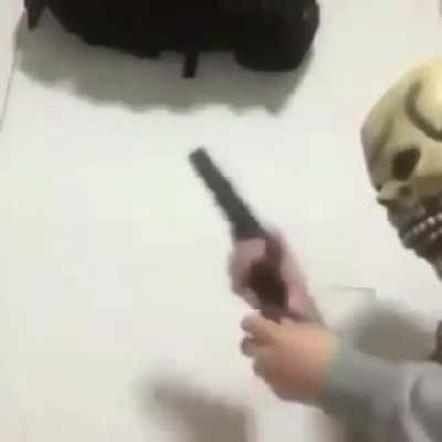 The most efficient way to reload a Gun.