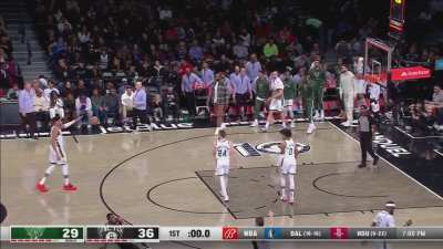 [Highlight] Jrue Holiday sinks in a tough fadeaway while falling out of bounds