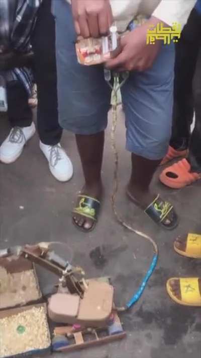kid is genius, somewhere in cameroon ??