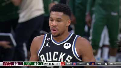 [Highlight] Jevon and Giannis connect on the alley-oop as Giannis gets the and-1 and stares down Wade