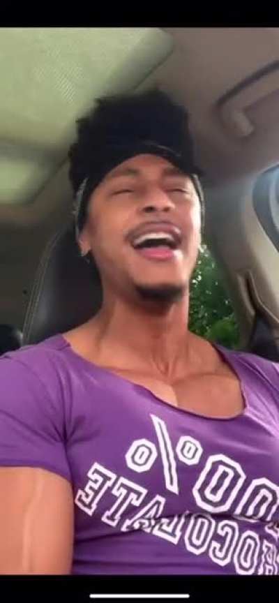 God damn he sang that with his entire being ?