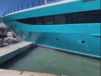 Motor Yacht GO wrecks Sint Maarten Yacht Club’s dock. St. Maarten - 24/02/2021