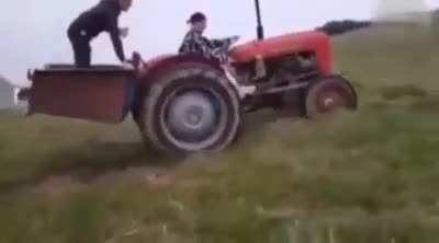 Teaches her to drive a tractor ☕