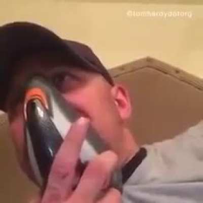 Tom Hardy does his Bane dialogue to his (unamused) dog ?