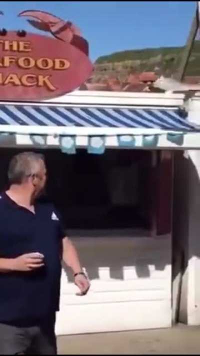 To steal prawns