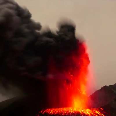 ? Volcanic Lightning