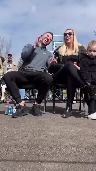 This backyard gender reveal ?‍♂️