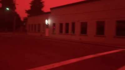 ? Oregon looking like a sci-fi /horror movie ?