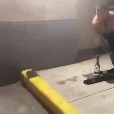 Skater loses his foot(ing)