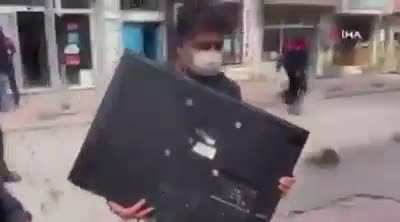 He tried to steal a television when there were a lot of officers and tried to act like being tv fixer.