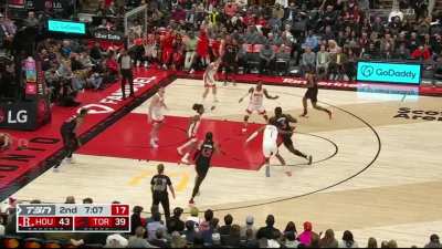 [Highlight] OG drives through the defense for a two handed JAM!