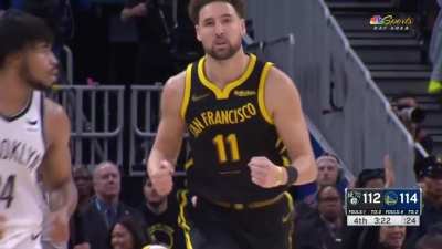 [Highlight] Klay buries clutch triple to move to 9th all-time in 3s made