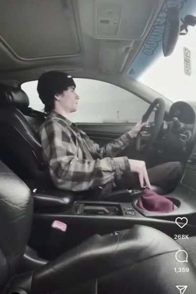 Vroom vroom look at me