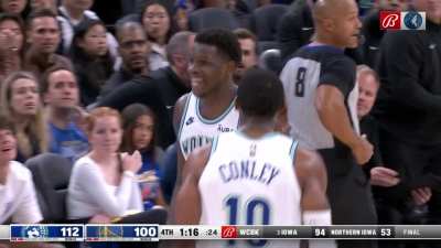 [Highlight] Anthony Edwards calls game against the GSW. 6 in a row for the Wolves!