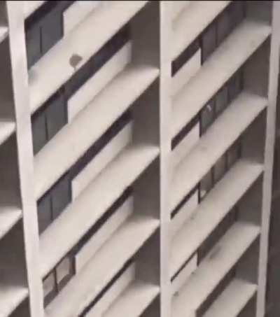 No harness, no problem.