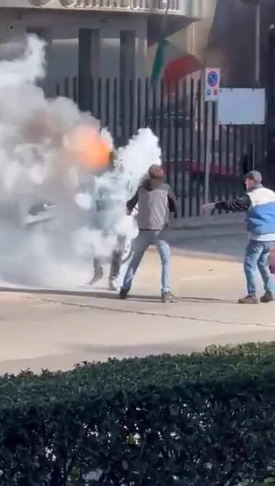 WCGW burnin myself