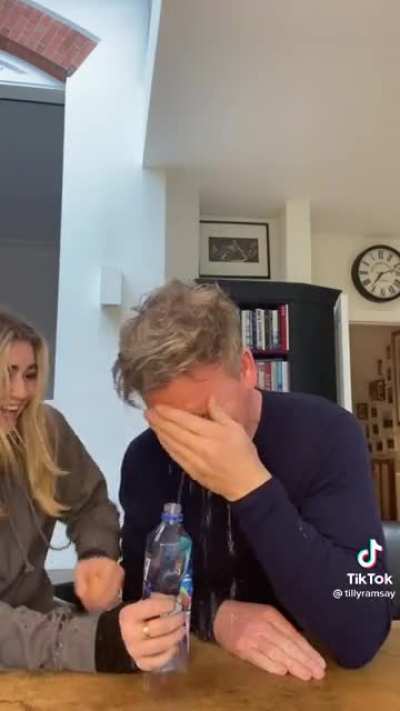 Imagine doing this to Gordon fucking Ramsay