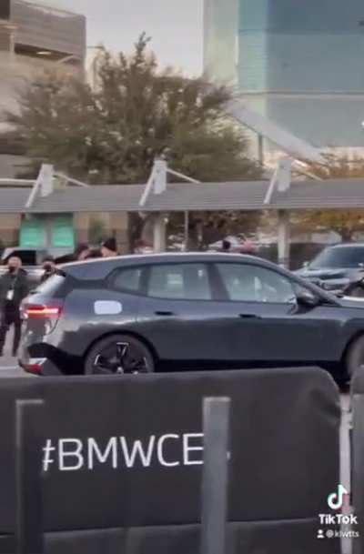 BMW’s color changing car shown at CES