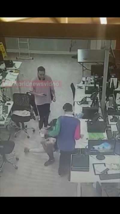 Man recognises woman having a seizure and catches her before she falls