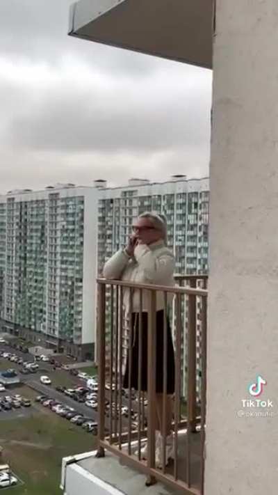 If I was in this, I’d have jumped down the balcony.