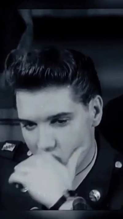 Elvis Presley being asked "Do army life changed your mind about Rock n Roll"