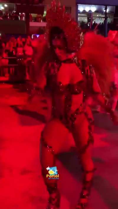 Actress Paolla Oliveira turning into a jaguar at the Rio Carnival