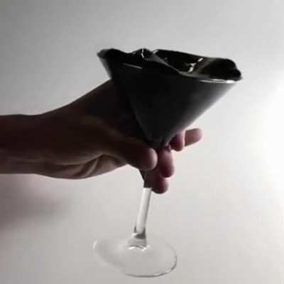 Unspillable fluid
