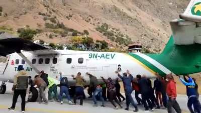Pilot : ok boys enough travelling. Now we need to park the plane