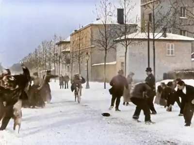 snowball fight 124 years ago in Lyon, France