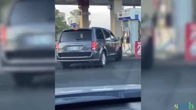 HMC while I try to put fuel