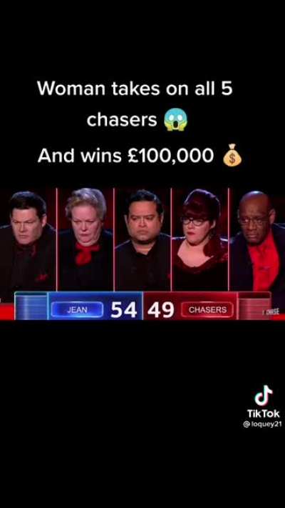 Lady beats 5 chasers on her own to win 100 grand by one second