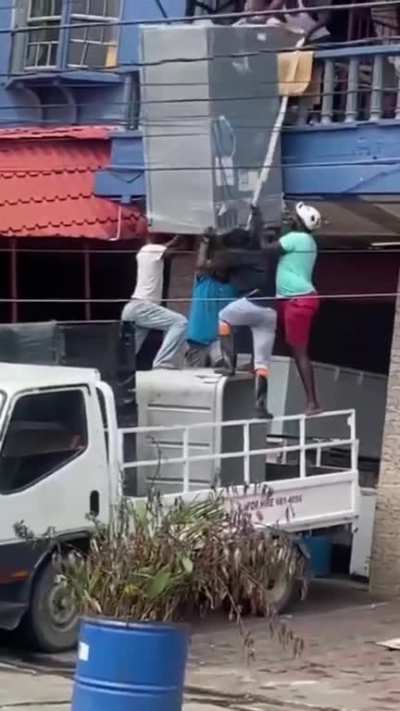 Cool delivery method