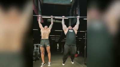 Big Boy doing calisthenics at 140 kg/300 lbs body weight