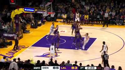 [Highlight] Jokic hits the shot through contact
