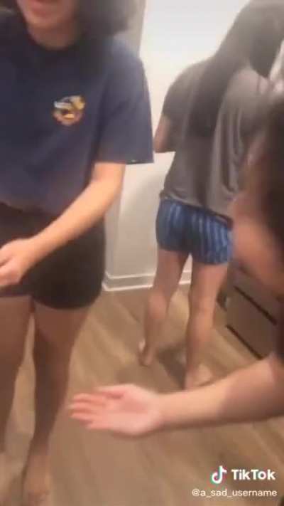 She's an idiot sandwich