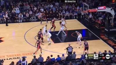 [Highlight] Isaiah "Jokic of the East" Hartenstein with three sweet DIMES in garbage time