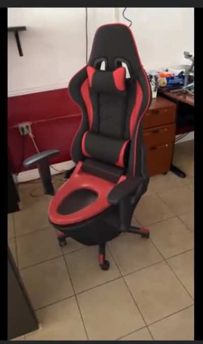 Check out my new Gaming Chair!