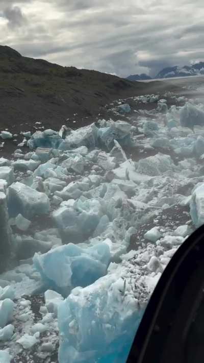 Before and after a Glacial Lake Outburst Flood at Columbia Glacier