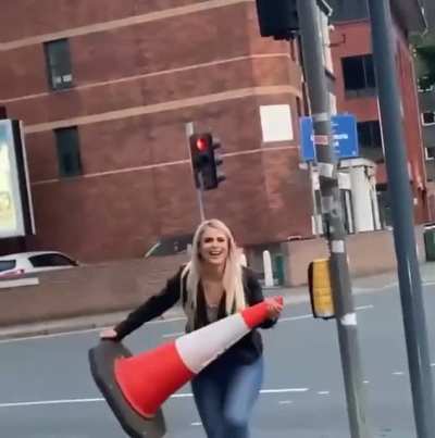 HMC while I piss off a cop