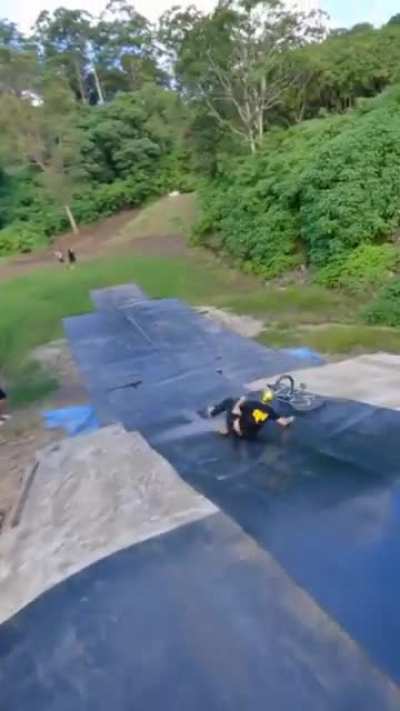 Ryan Williams insane new BMX trick