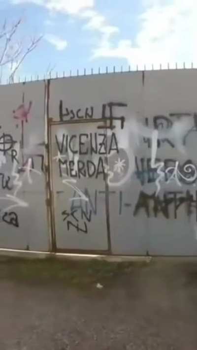 Artis that fights hate, with art!