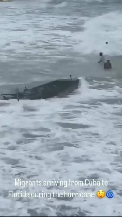Cuban migrants surviving Hurricane Ian &amp; making it to Florida