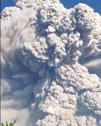 Indonesia's Mount Sinabung volcano has sent a cloud of hot ash up to five kilometers into the air.
