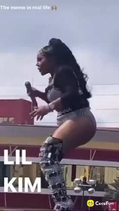 what happened to lil kim? ?