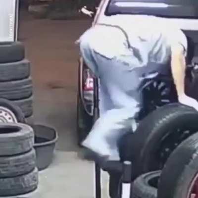 WCGW for not looking before you jump