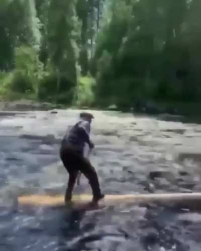 Ridin' into the weekend like a grandpa on a log ?