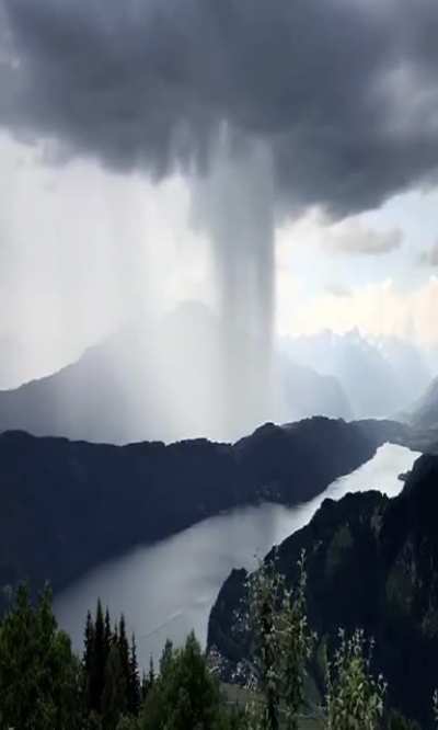 TIL that clouds also eat at Taco Bell