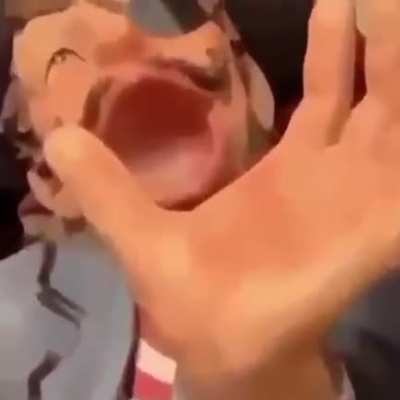 i cant tell what could go wrong when the camera turns of ?