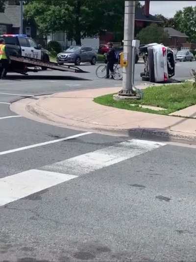 Tow truck driver just watched it happen ?
