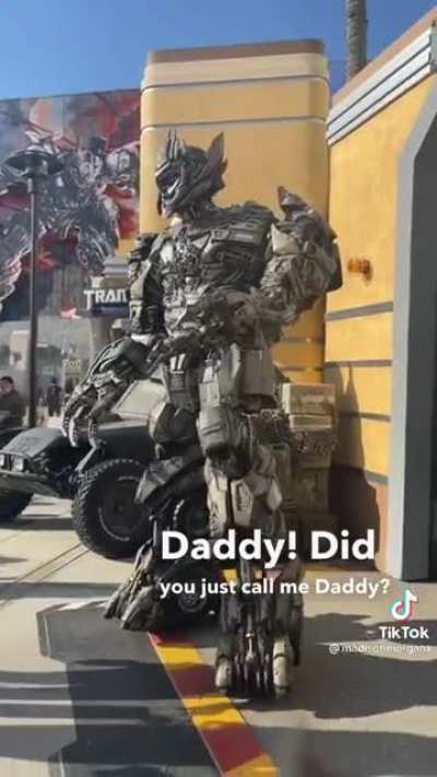 DADDY ISSUES? M I LIKE THAT ?